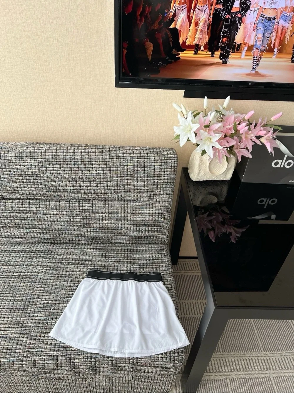 ALO Yoga White Mini Skirt with Black Waistband